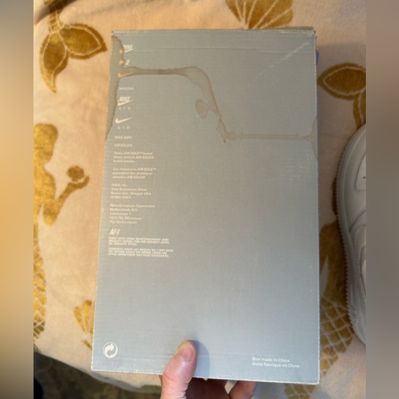 Nike Air Force One - 07 Low - All White - 25th Anniversary Edition - Size 4Y - Picture 7 of 9